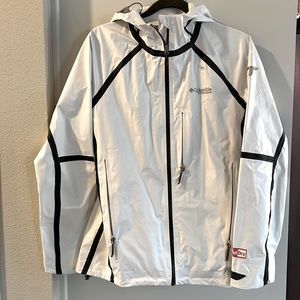 Columbia white  Titanium Women's Full Zip Jacket Small